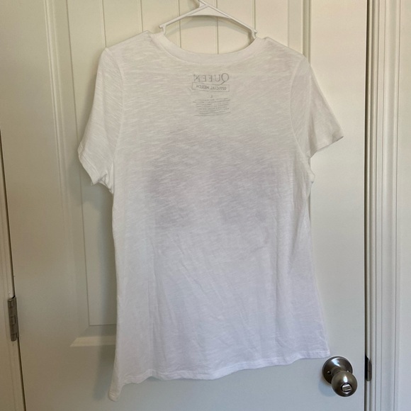 NWOT | Queen official merch women’s tshirt — large - Picture 4 of 4